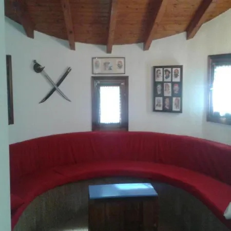House - 8 Pers, 120 M2, 5/4 * La Guérinière